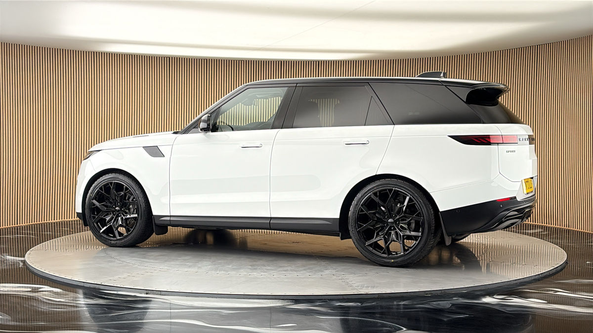 More views of Land Rover Range Rover Sport