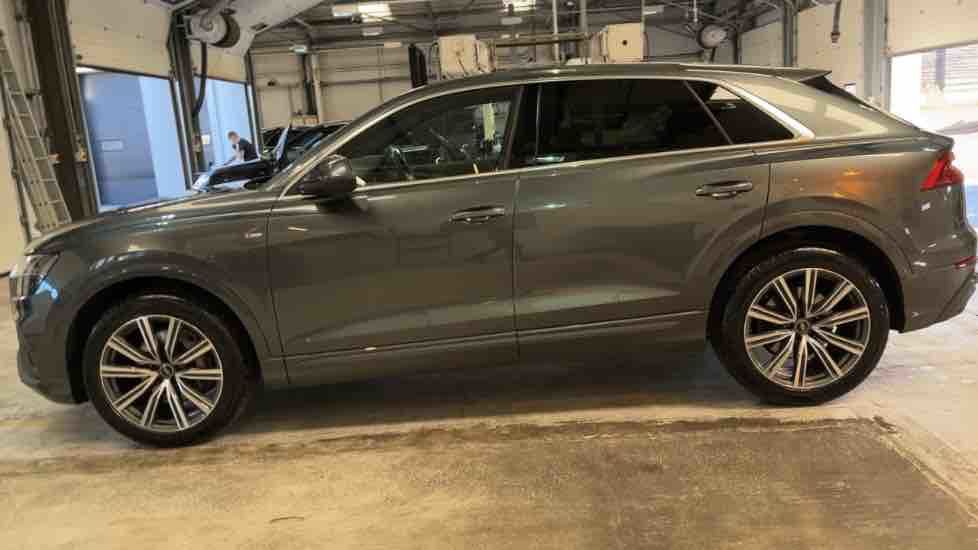 More views of Audi Q8