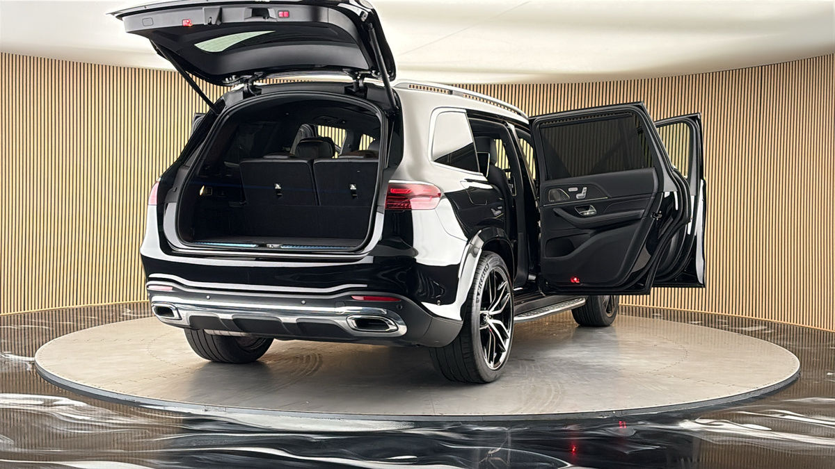 More views of Mercedes-Benz GLS
