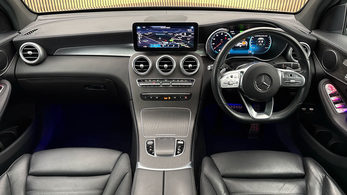Mercedes-Benz GLC Image 12