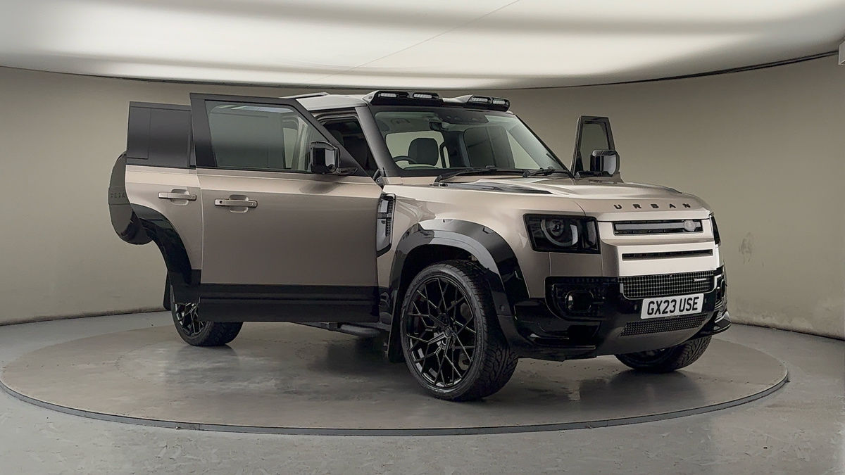 More views of Land Rover Defender 110