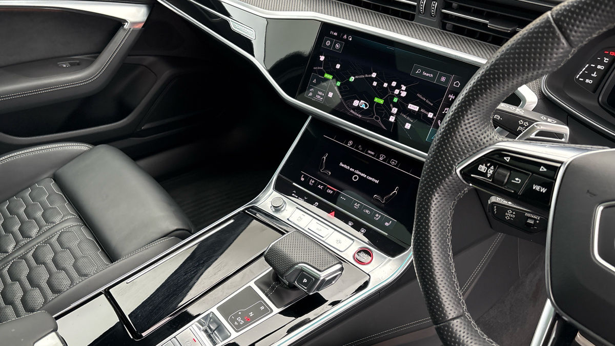 Audi RS6 Avant Image 18