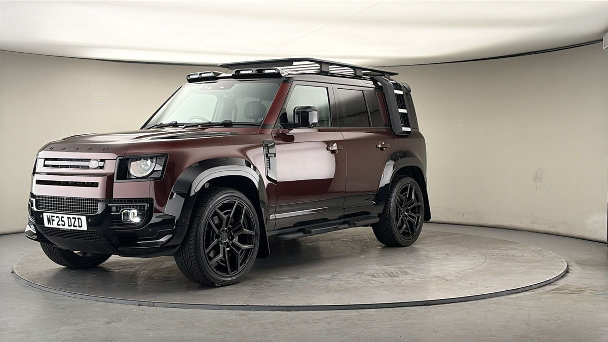 More views of Land Rover Defender 110