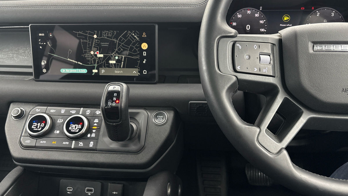 Land Rover Defender 110 Urban Image 13