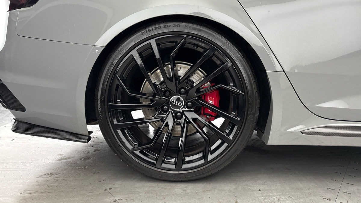 Audi RS4 Avant Image 10