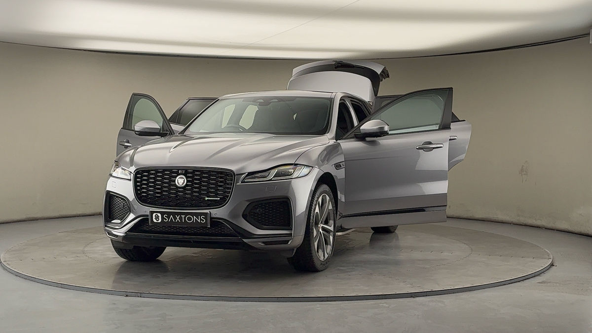 More views of Jaguar F-PACE