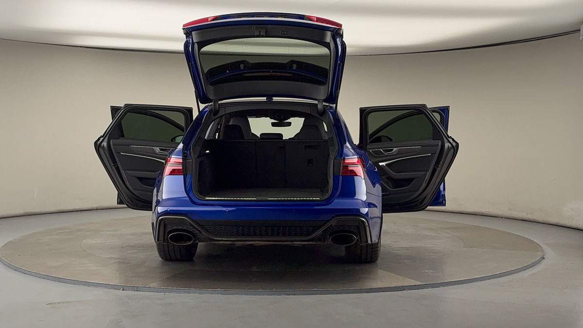 More views of Audi RS6 Avant
