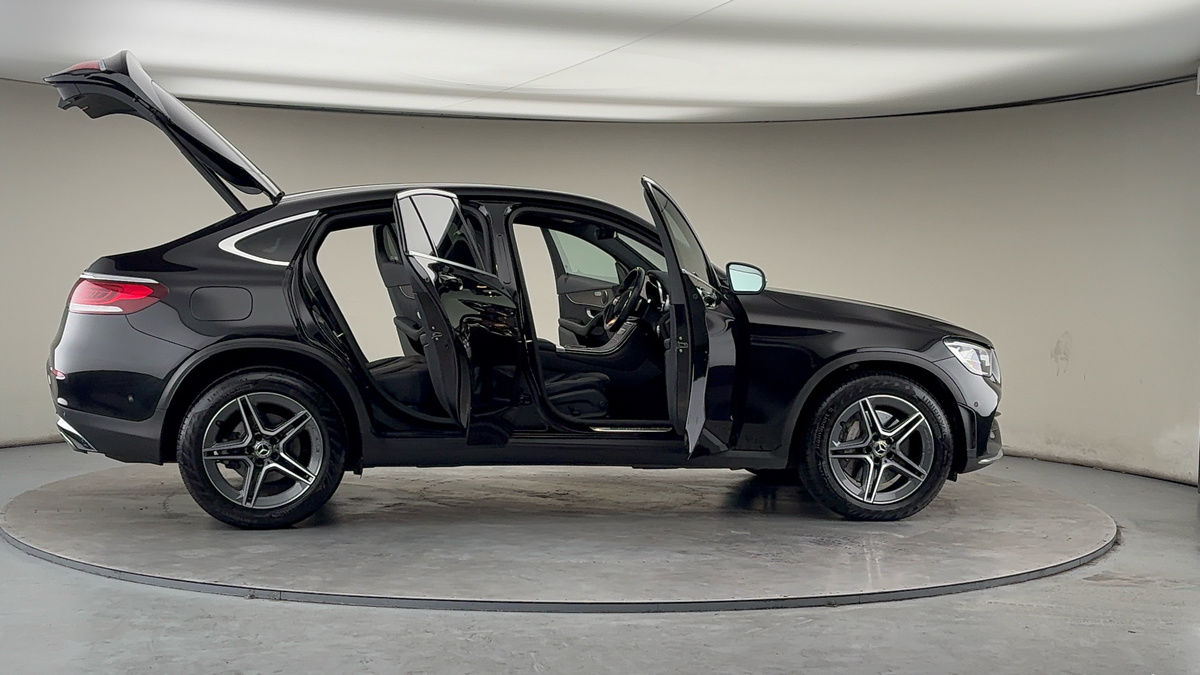 More views of Mercedes-Benz GLC