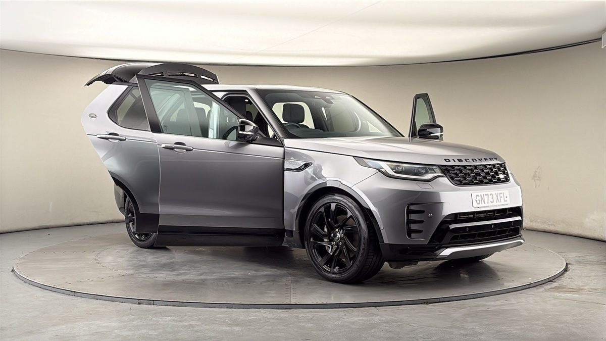 More views of Land Rover Discovery