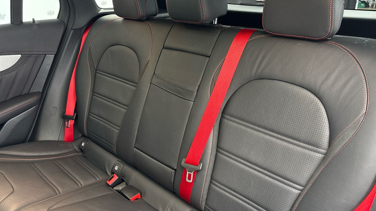 Mercedes-Benz GLC Image 8