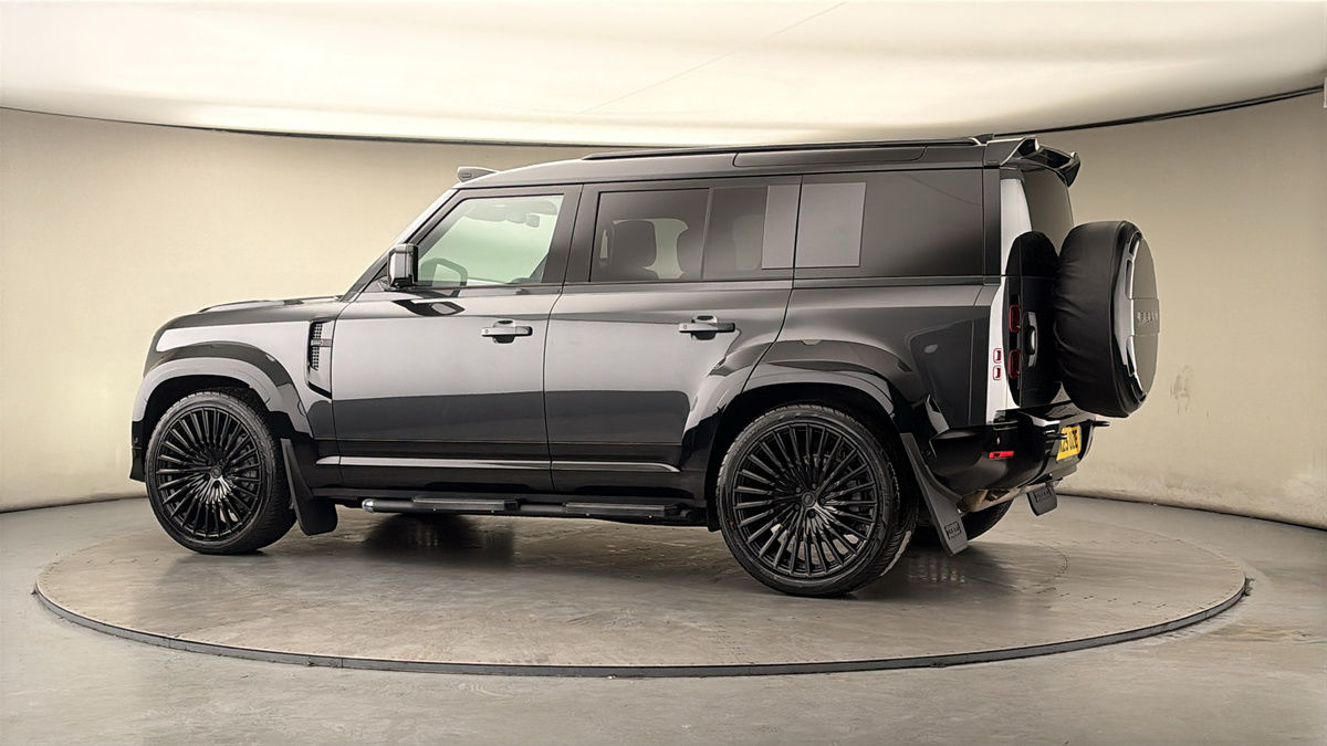 More views of Land Rover Defender 110