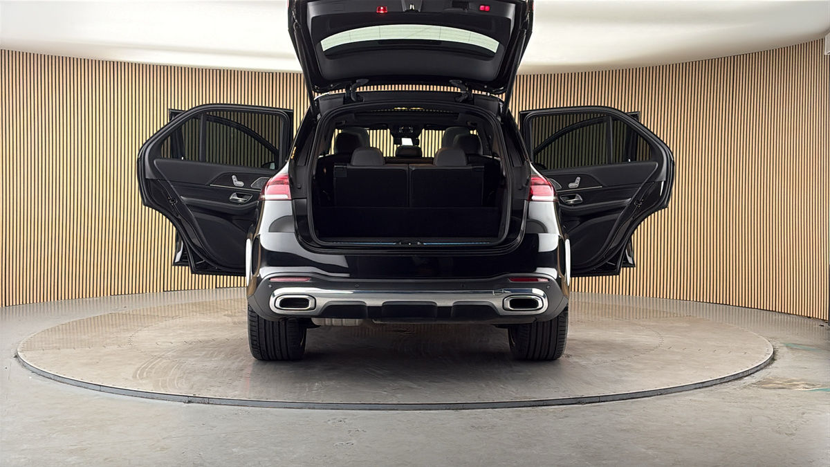 More views of Mercedes-Benz GLE