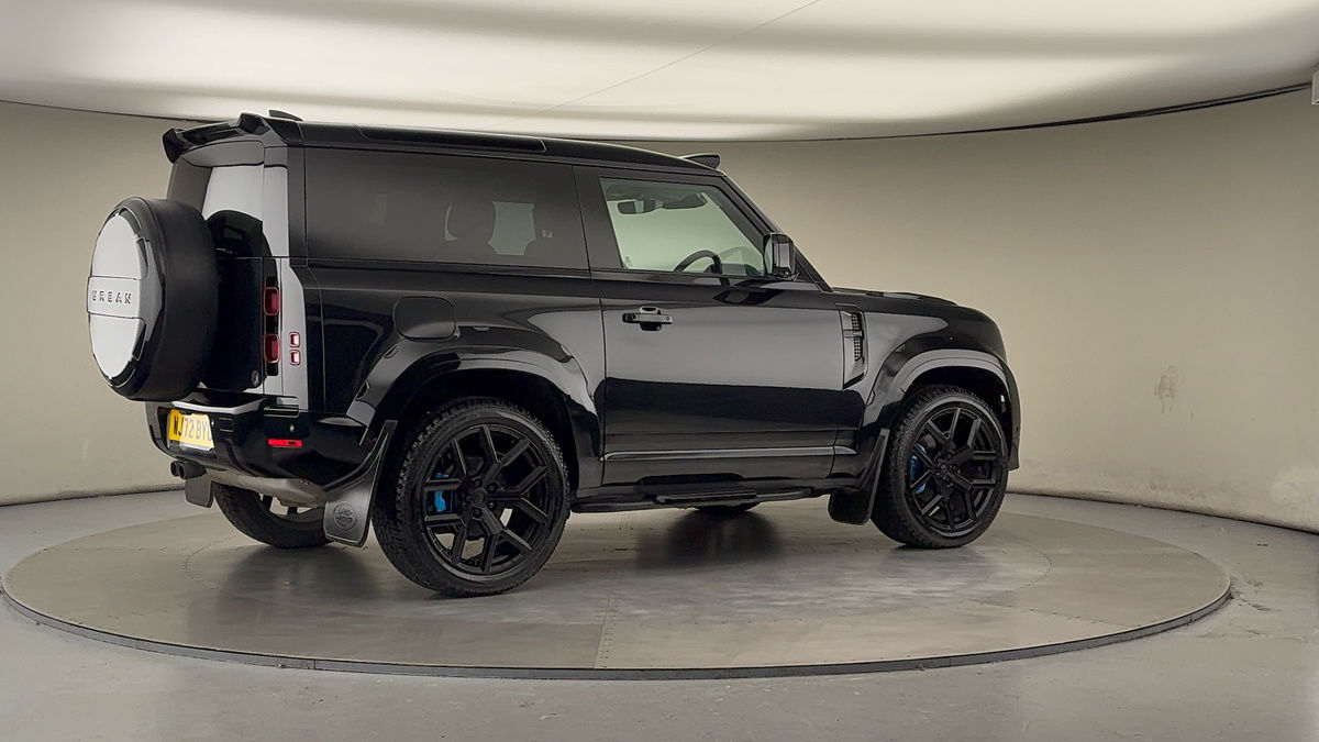 More views of Land Rover Defender 90