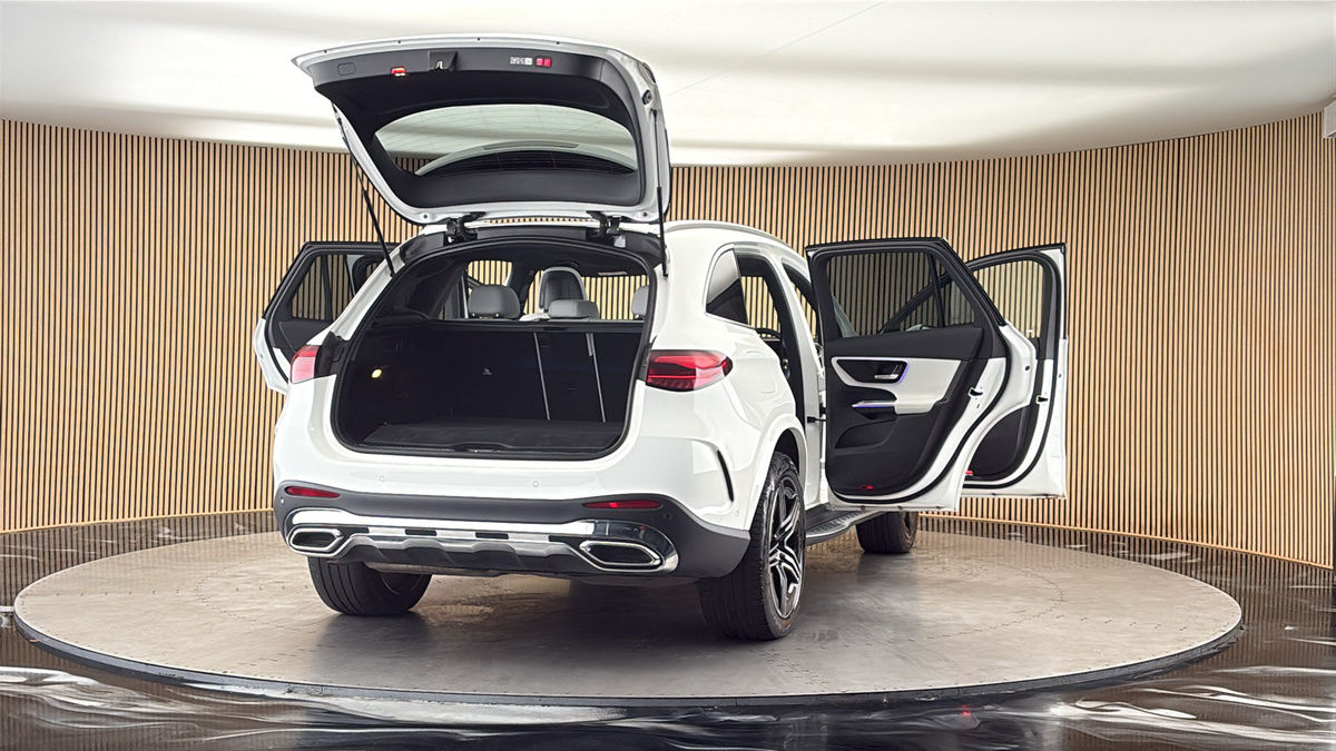 More views of Mercedes-Benz GLC