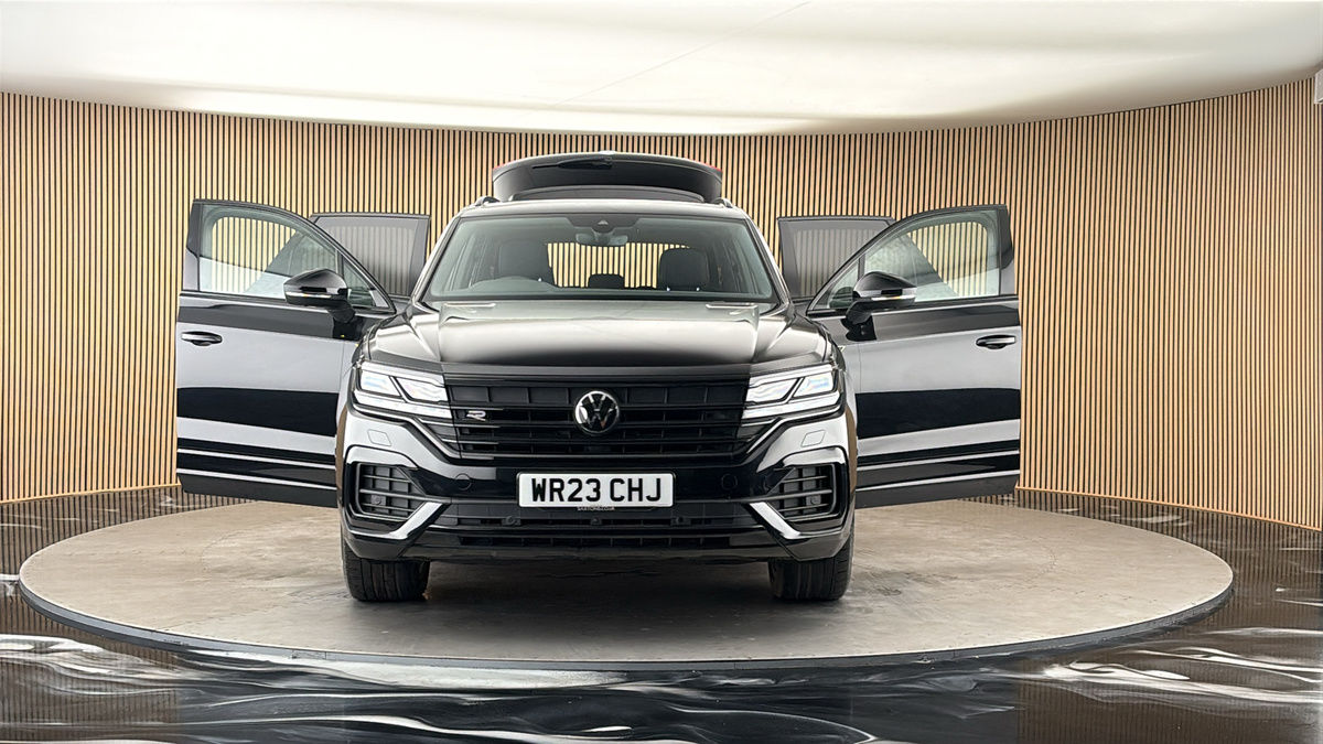 More views of Volkswagen Touareg
