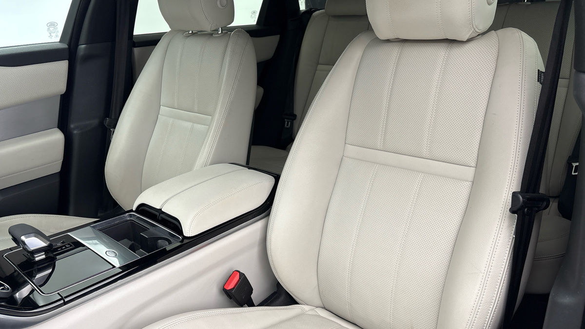Land Rover Range Rover Velar Image 7