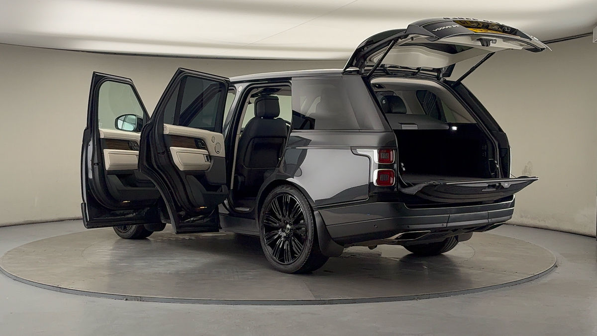 More views of Land Rover Range Rover