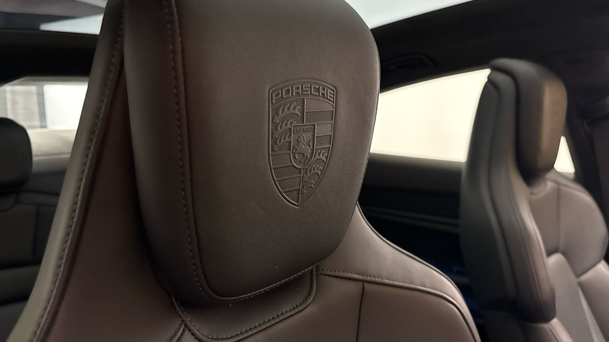 Porsche Taycan Image 28