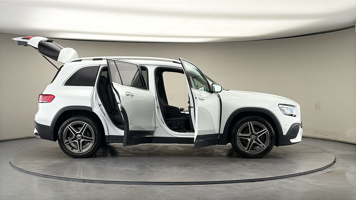 More views of Mercedes-Benz GLB