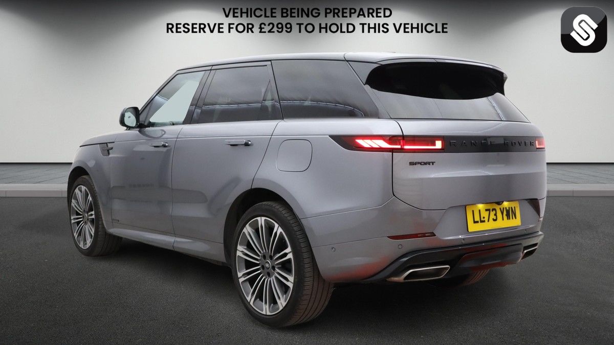 Land Rover Range Rover Sport Image 3