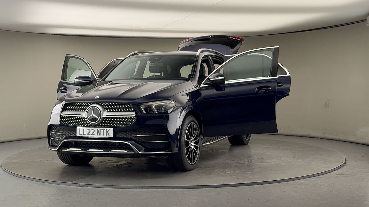 More views of Mercedes-Benz GLE