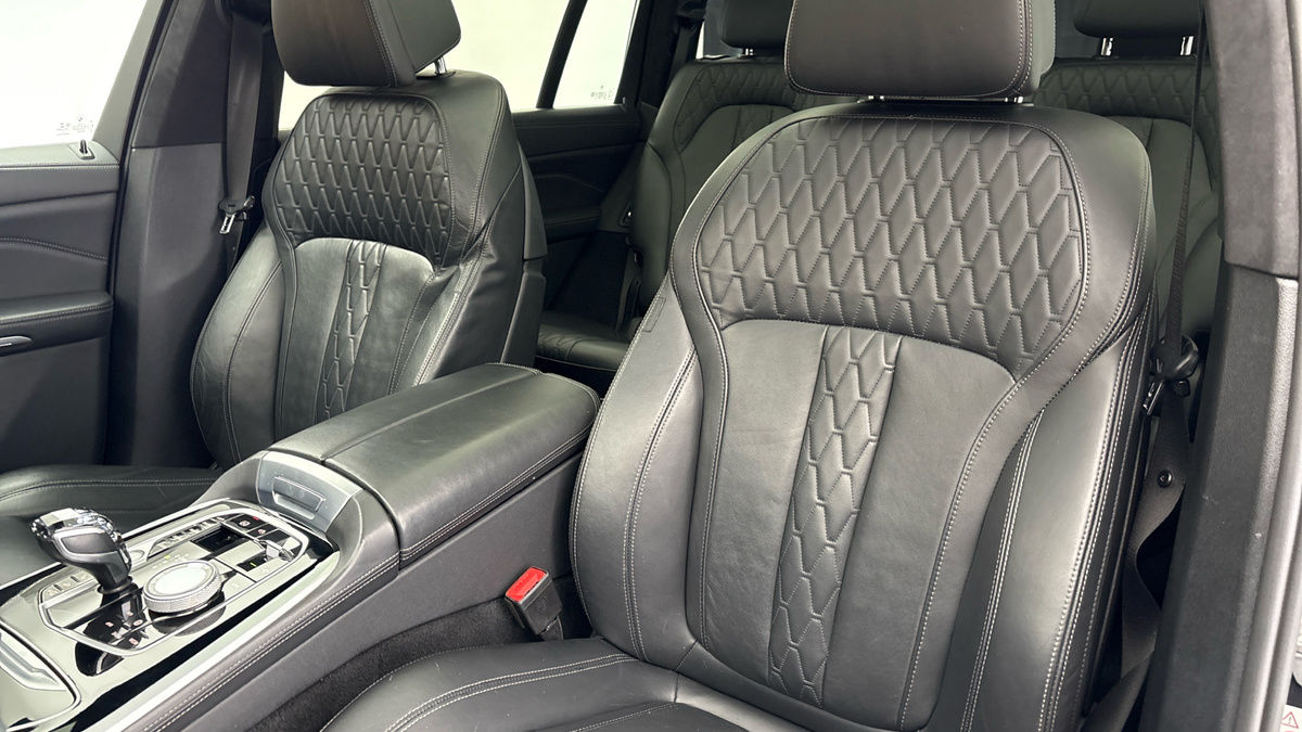 BMW X7 Image 7