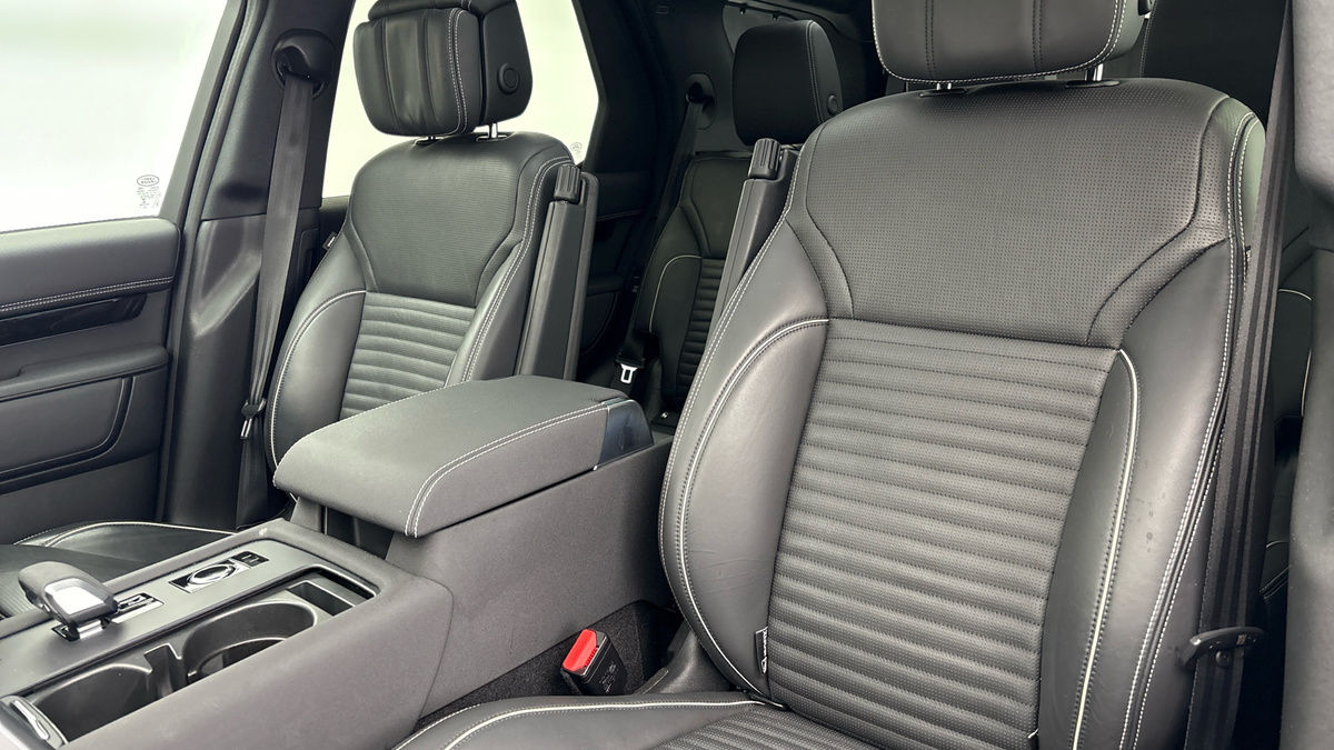 Land Rover Discovery Image 7