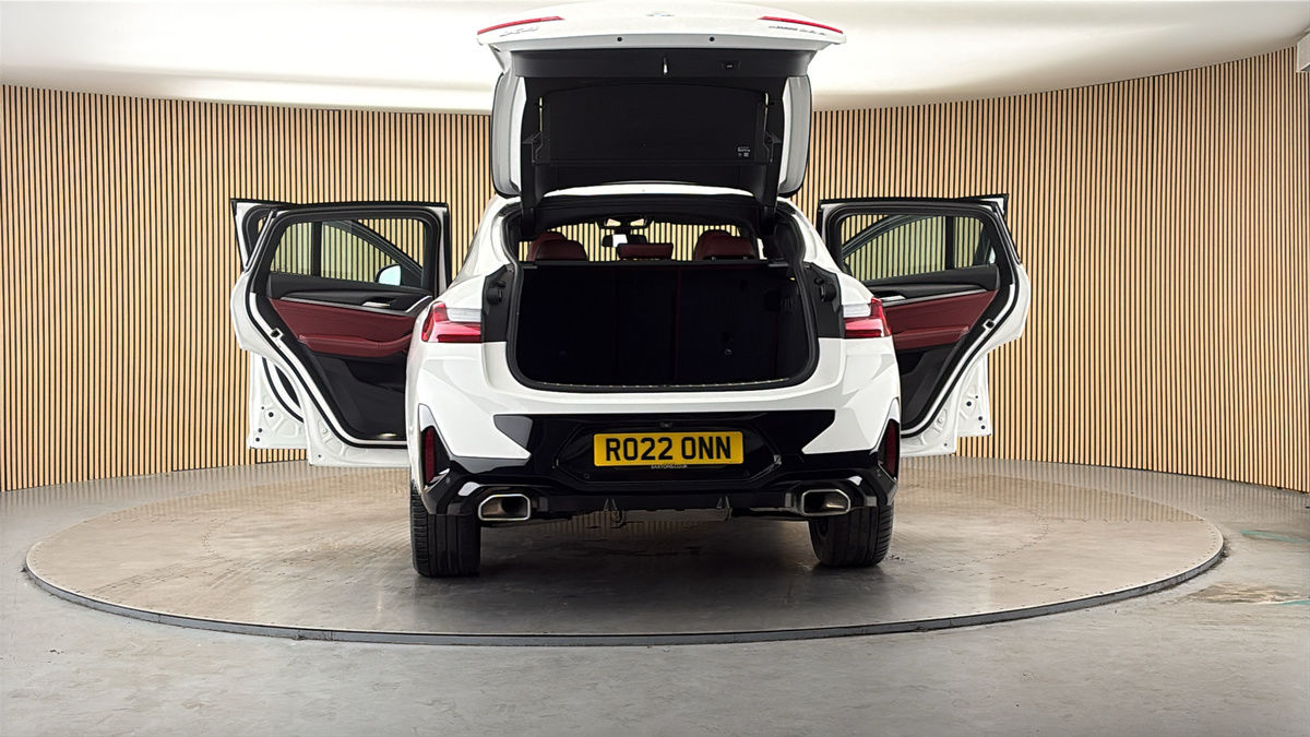 More views of BMW X4