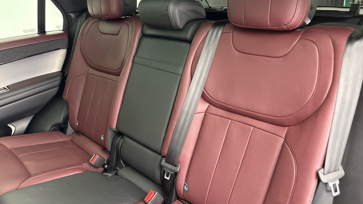 Land Rover Range Rover Sport Image 8