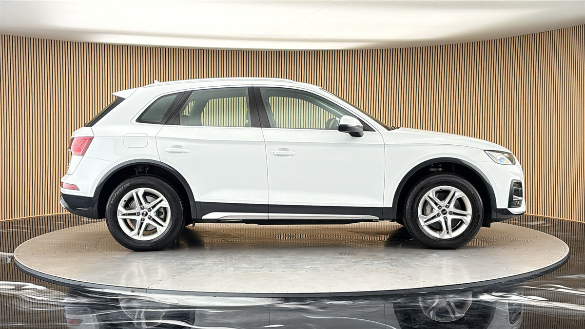 Audi Q5 Image 16