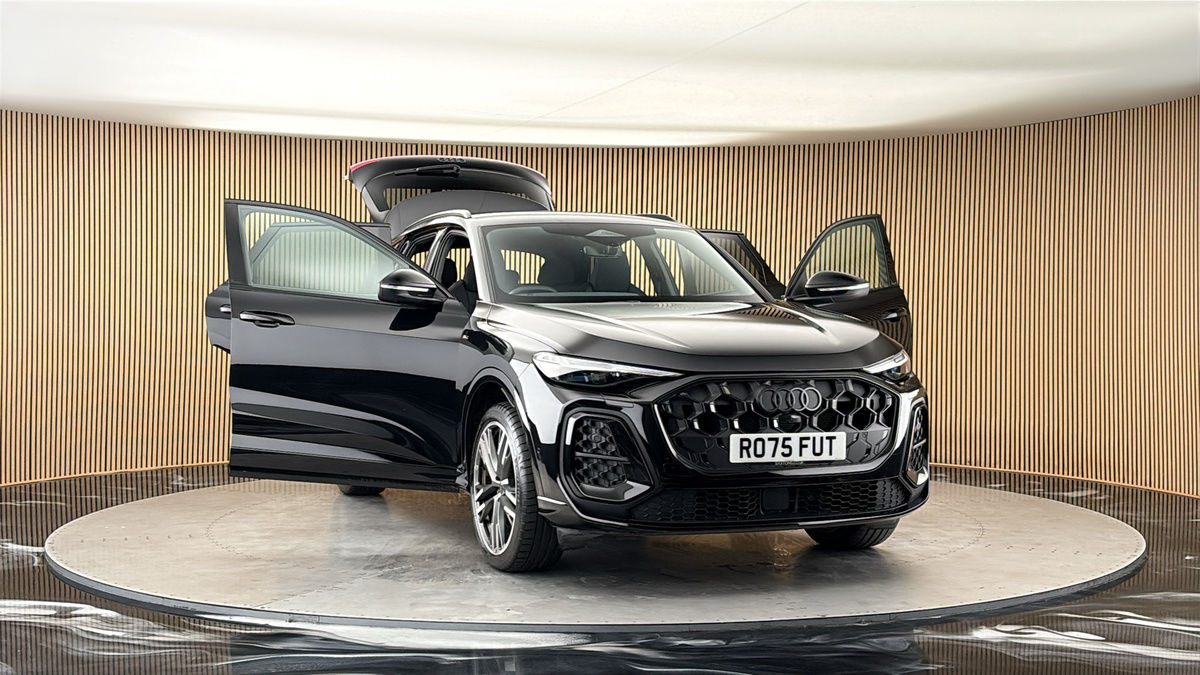 More views of Audi Q5