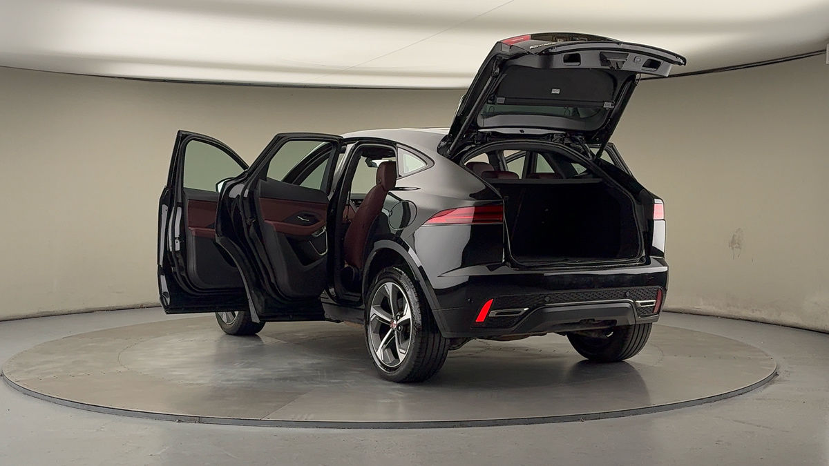 Jaguar E-PACE Image 23