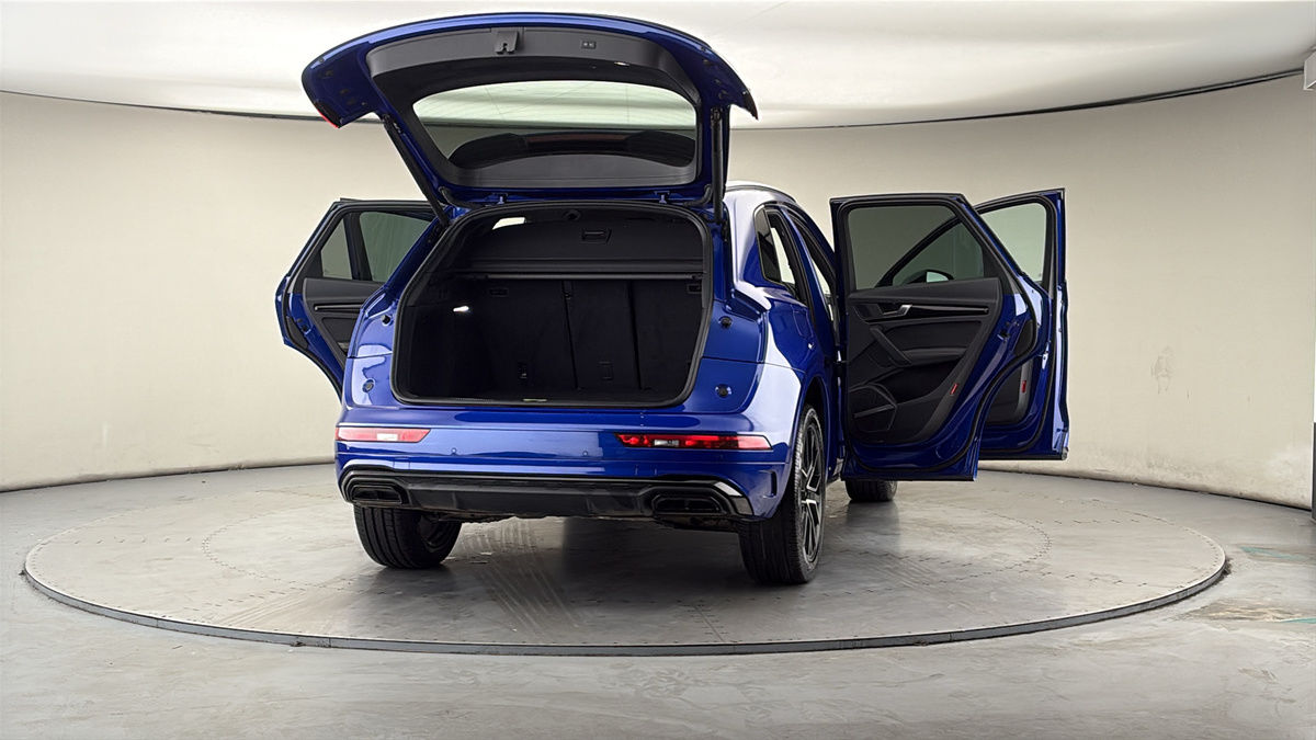 More views of Audi Q5
