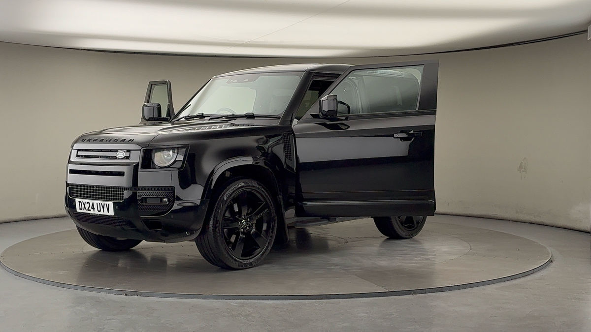 More views of Land Rover Defender 90