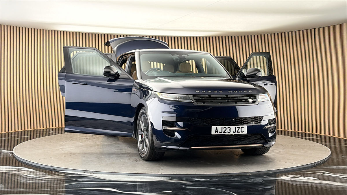 More views of Land Rover Range Rover Sport