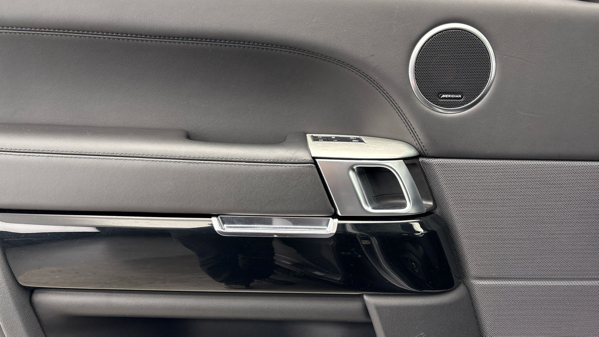 Land Rover Range Rover Sport Image 19