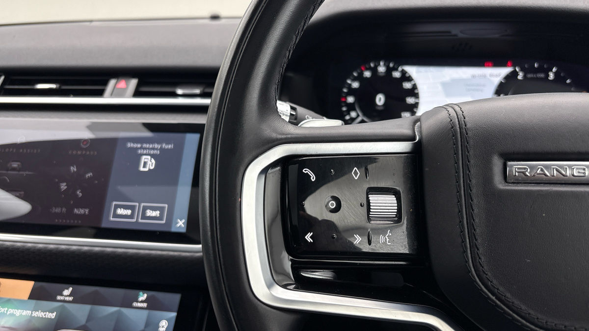 Land Rover Range Rover Velar Image 13