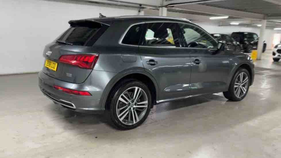 More views of Audi Q5