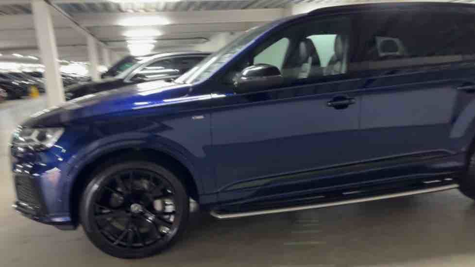 More views of Audi Q7