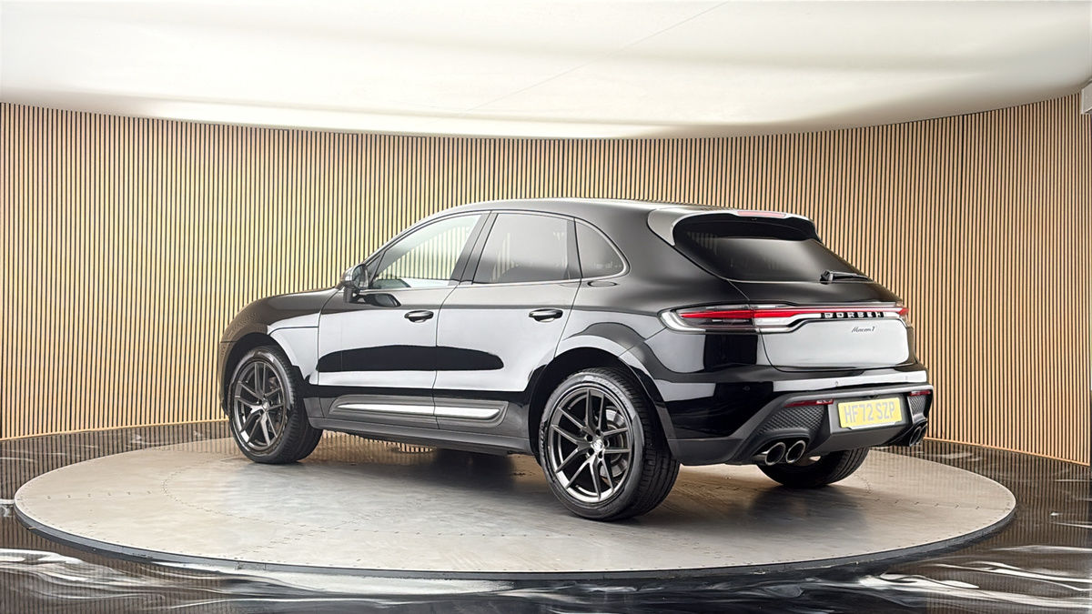 More views of Porsche Macan