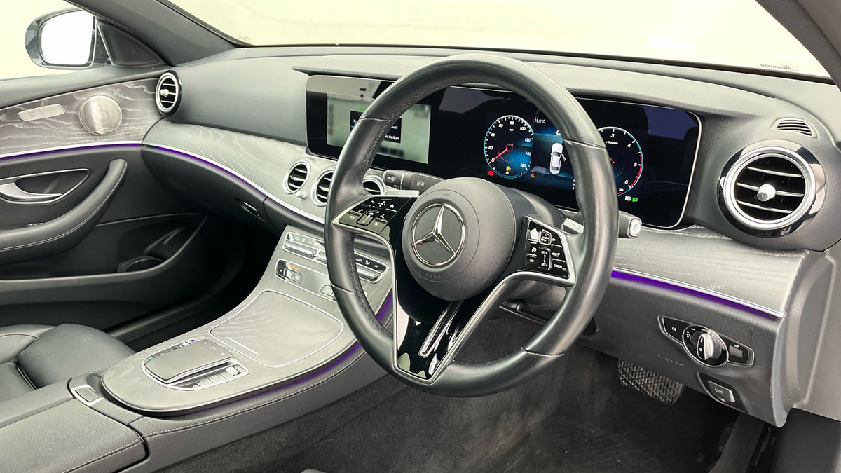 Mercedes-Benz E Class Image 5