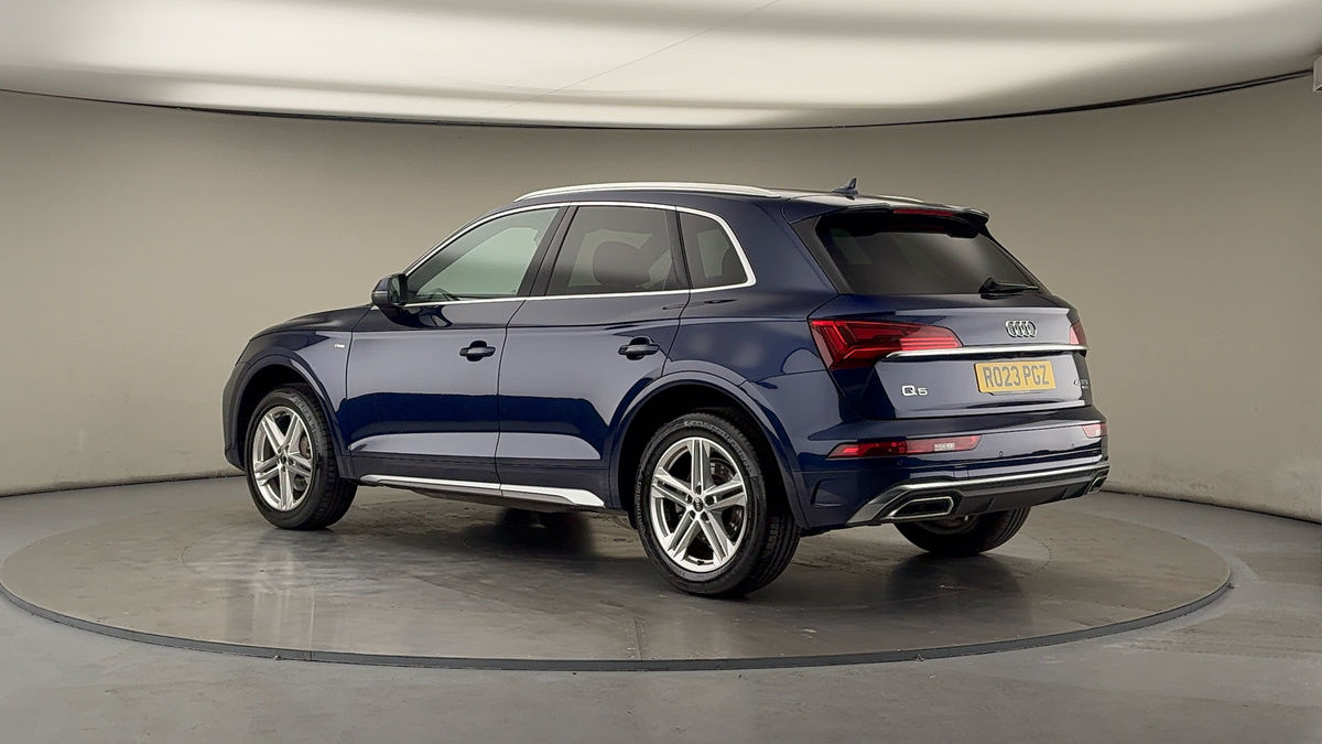 More views of Audi Q5