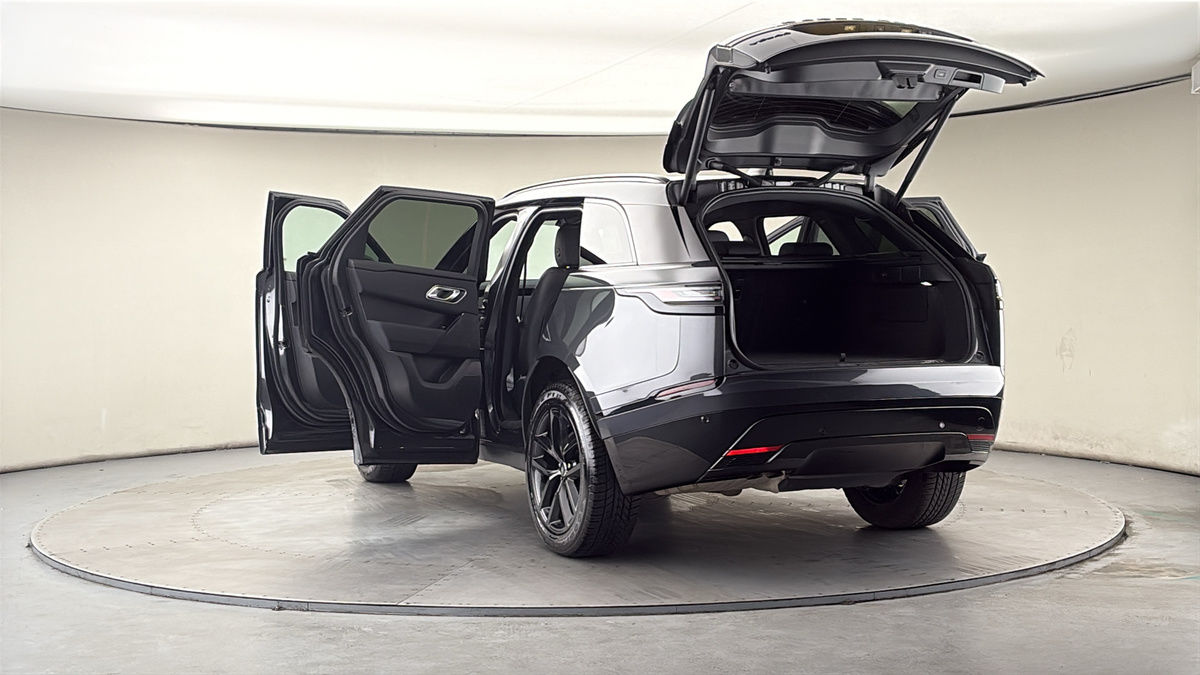 More views of Land Rover Range Rover Velar