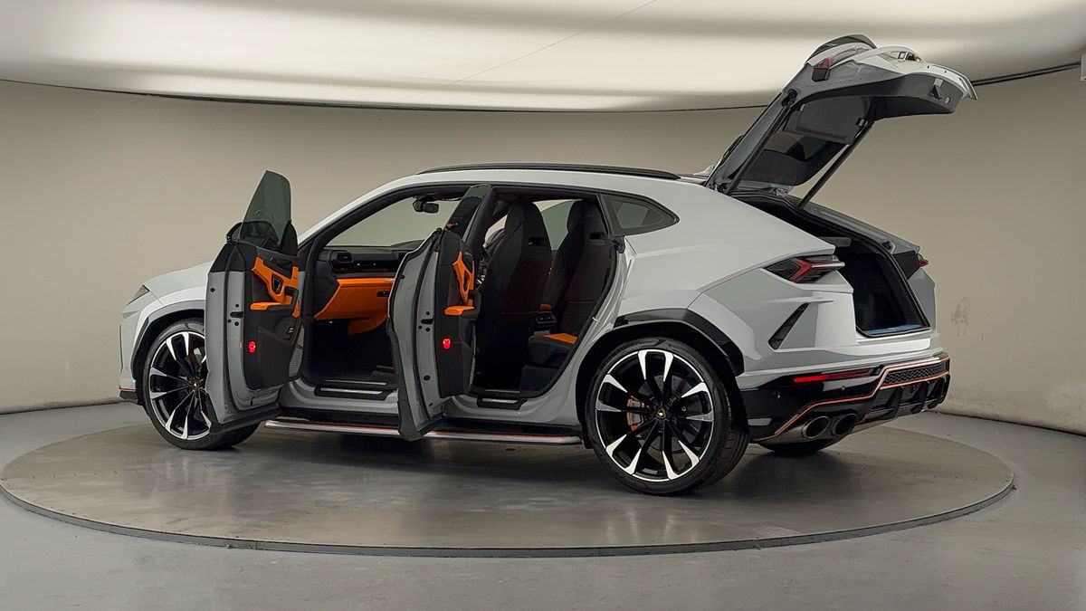 More views of Lamborghini Urus