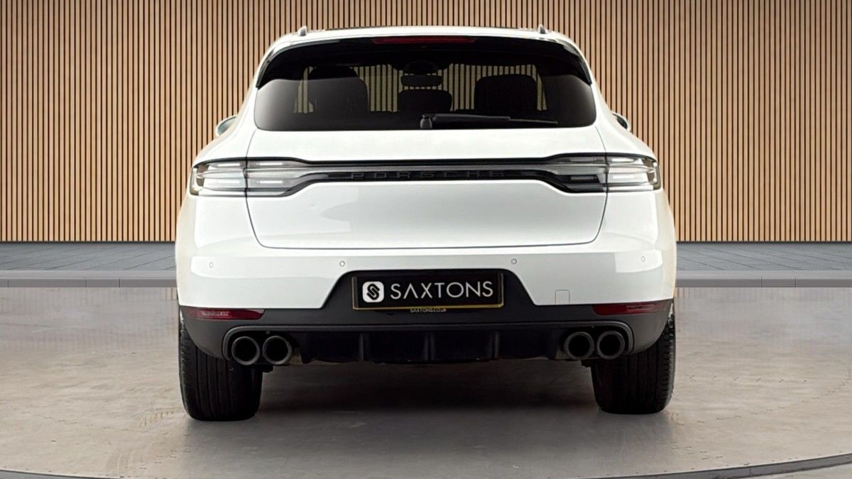 Porsche Macan Image 4