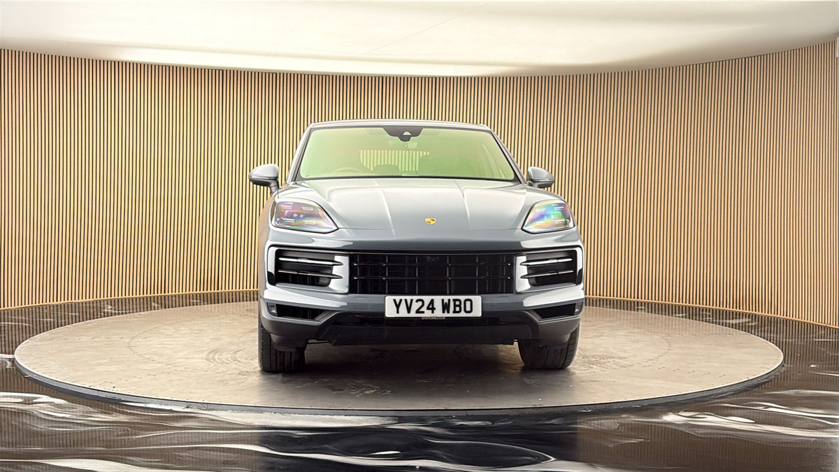 More views of Porsche Cayenne