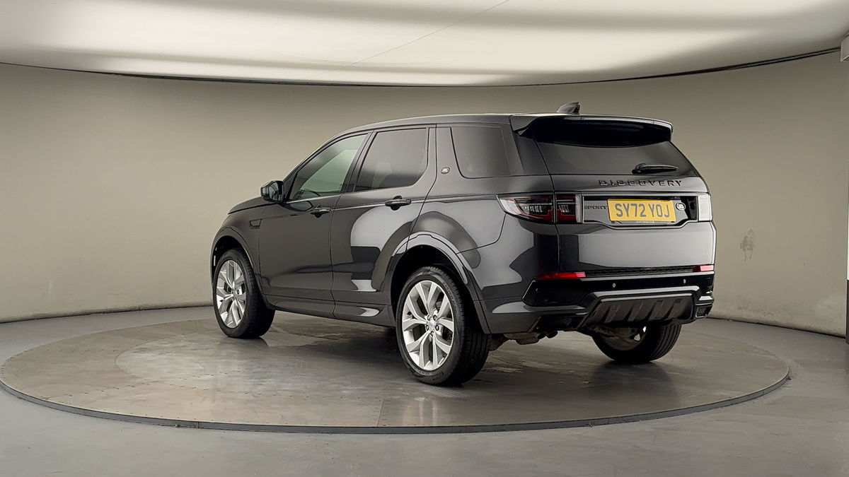 Land Rover Discovery Sport Image 2