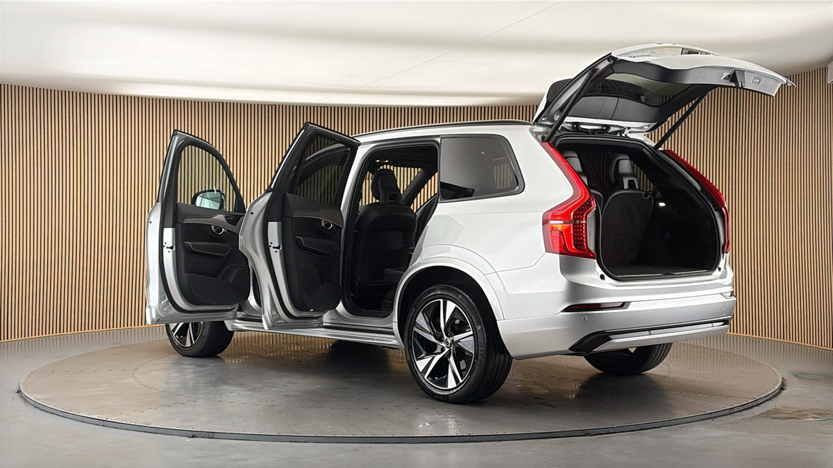 More views of Volvo XC90