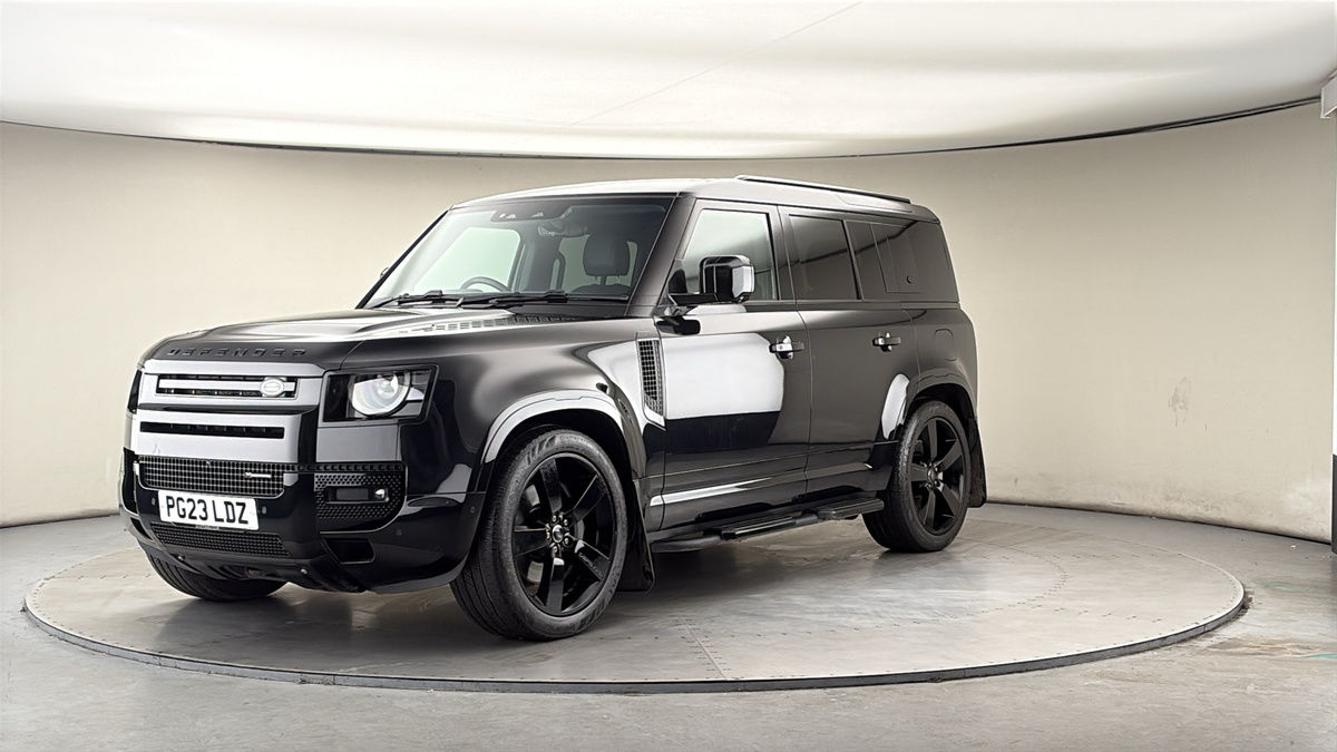 More views of Land Rover Defender 110