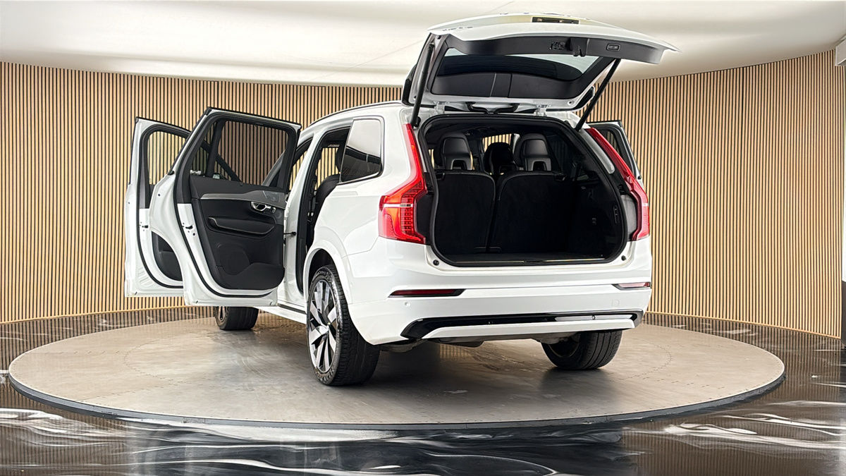 More views of Volvo XC90